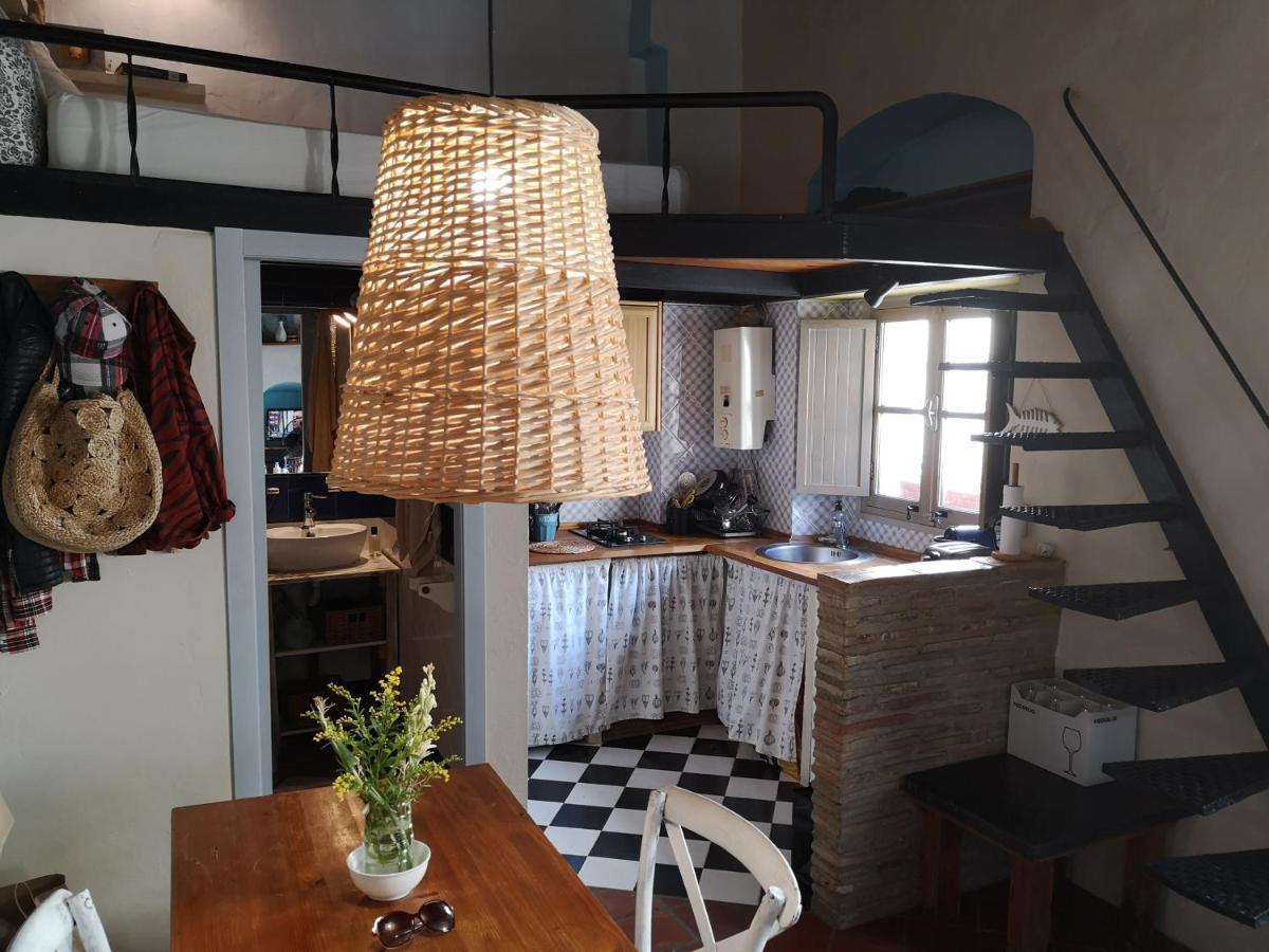 Acogedor Estudio En Casco Antiguo Lägenhet Tarifa Exteriör bild